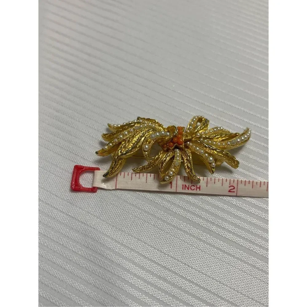 Bellini Faux Pearl Brooch Estate